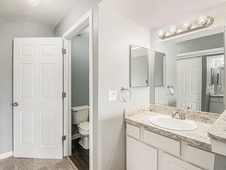 Westfield Club Apartments — Photo 24