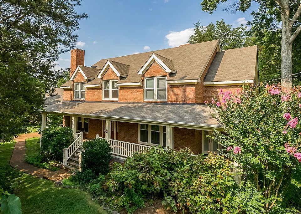 1st image of 408 Winchester Dr