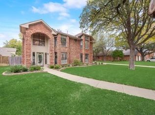 3418 Spring Willow Dr, Grapevine, TX 76051