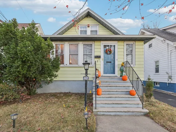 37 Byron Pl, Clifton, NJ 07011