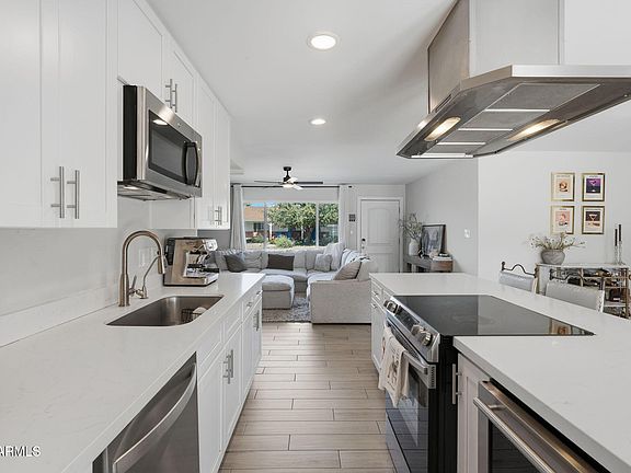 4th image of 8601 E WINDSOR Avenue E