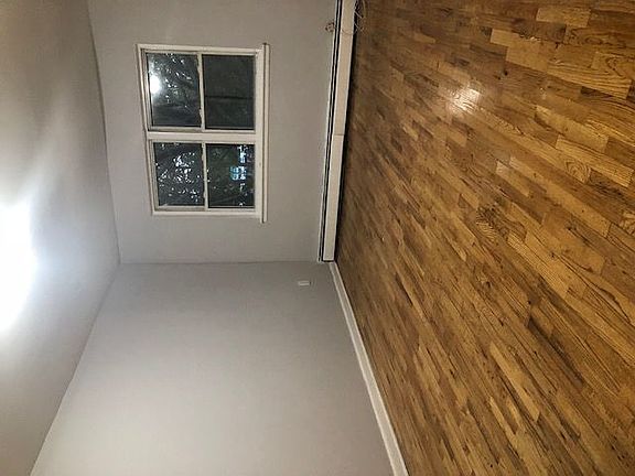 4th image of 1407 Fteley Ave #2