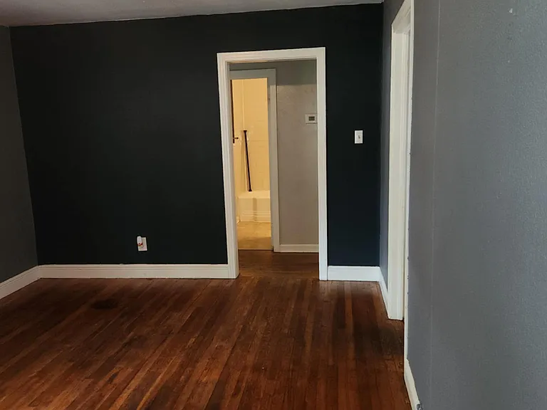 926 Cross St — Photo 14