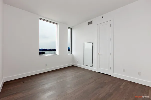 Sold by Modern Spaces | media 10