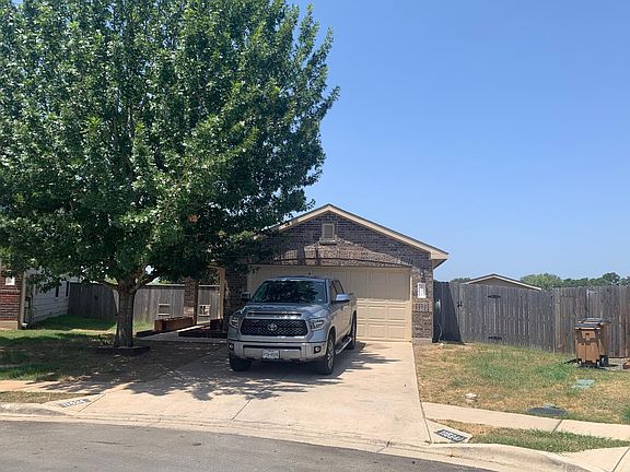 3rd image of 11524 Ashbrook Dr
