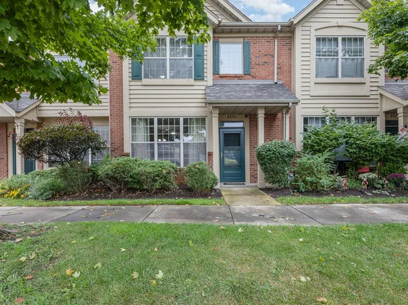 8830 Saint James Pl, Highland, IN 46322
