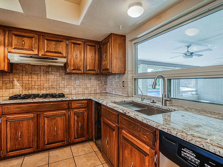 1716 Tommy Aaron Dr — Photo 17
