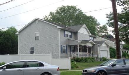 1st image of 185 Hilton Ave