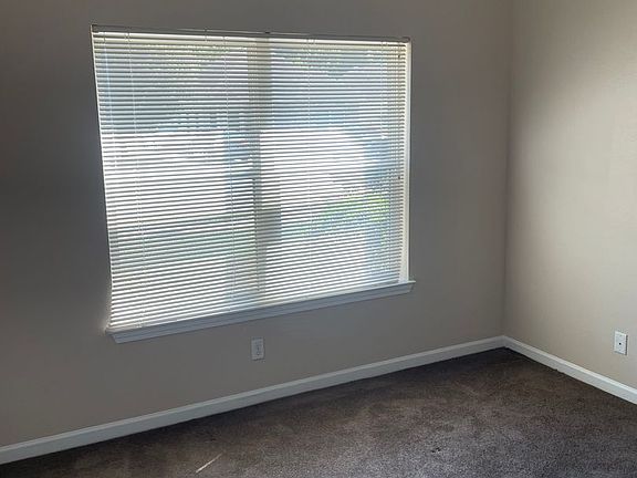 5th image of 9327 Cedar Ct