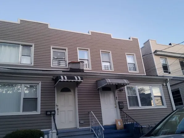 9312 75th St, Woodhaven, NY 11421