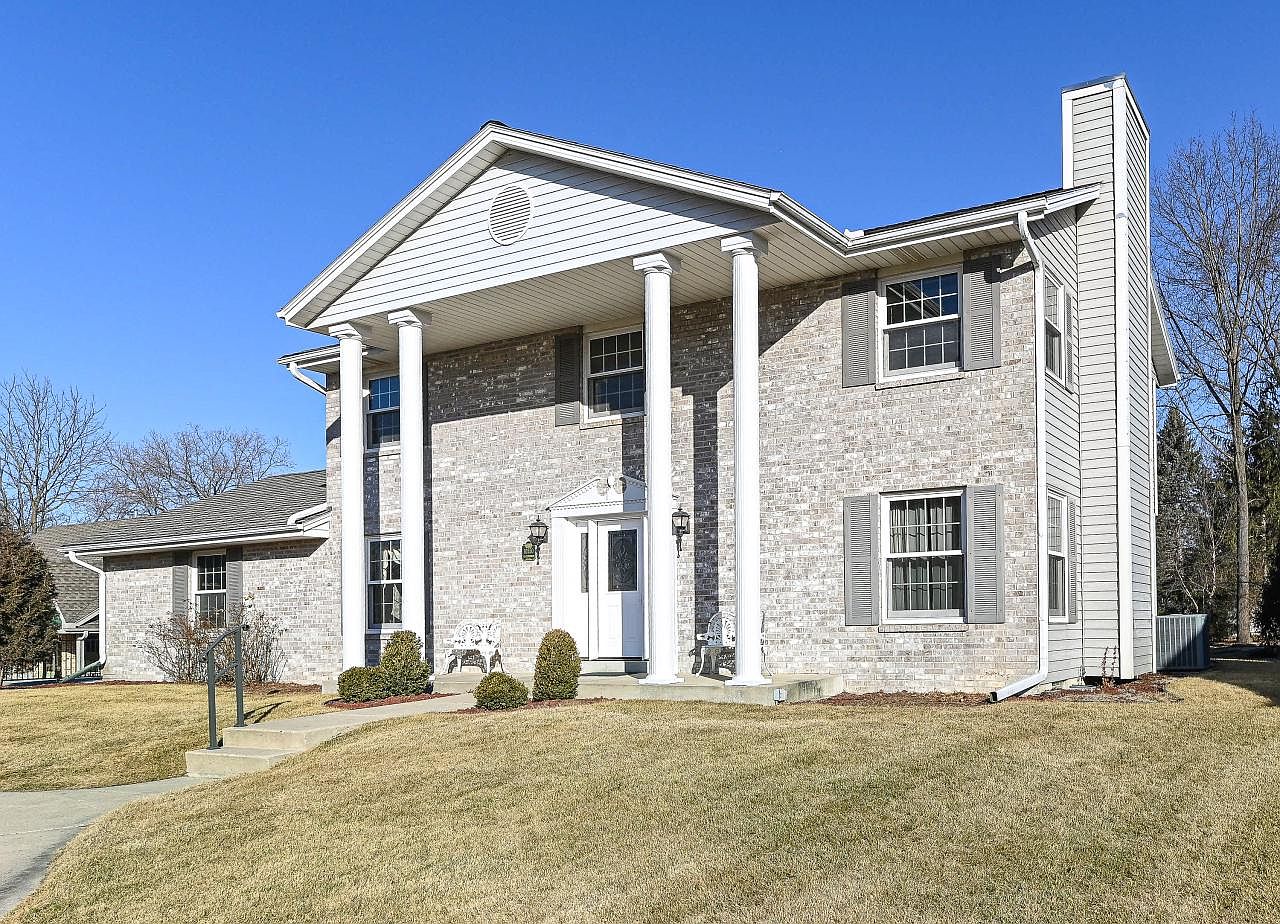 10550 West Palmersheim DRIVE, Hales Corners, WI 53130 | Zillow