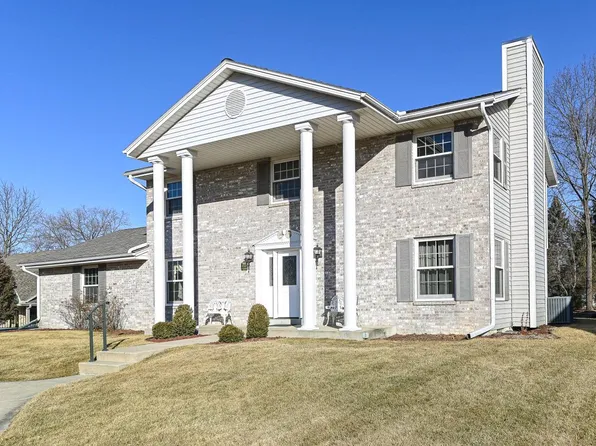 10550 West Palmersheim DRIVE, Hales Corners, WI 53130