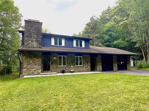 2909 Markle Hollow Rd, Big Flats, NY 14814