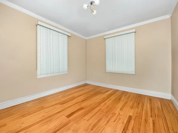 26-25 Union Street image 11 of 17