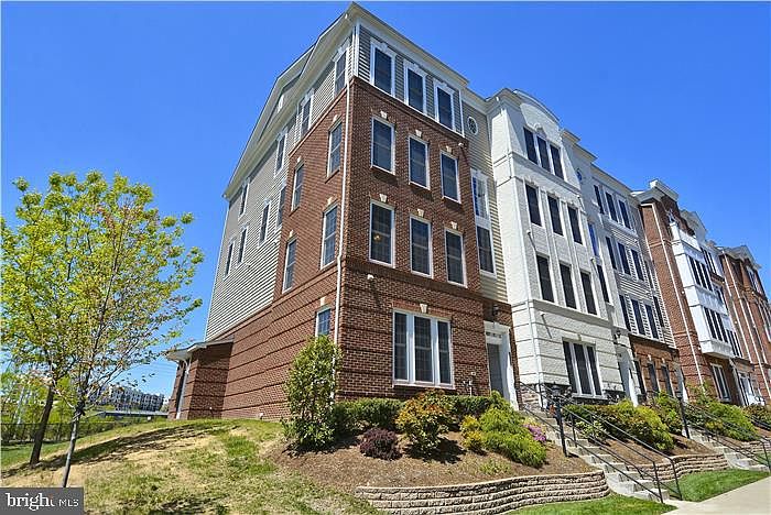 1st image of 2325 Brookmoor Ln #352A