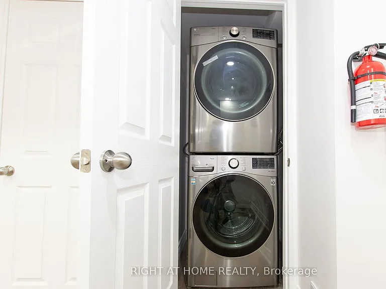 1112 Solomon Ct #BASEMENT — Photo 8