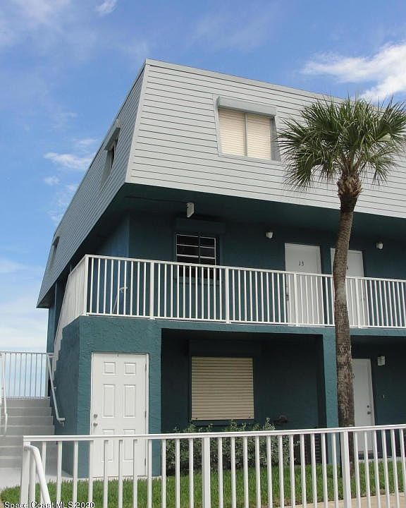 1st image of 305 Highway A1a APT 13