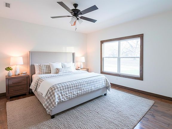 5th image of 455 Leslie Rd