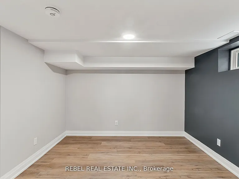 332 Cadillac Ave S #2 — Photo 11