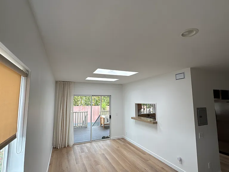 653 Pier Ave #3 — Photo 31