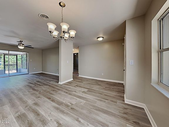 4th image of 2741 Sherwood Dr