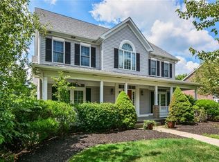 7004 Oak Park Dr, Gibsonia, PA 15044