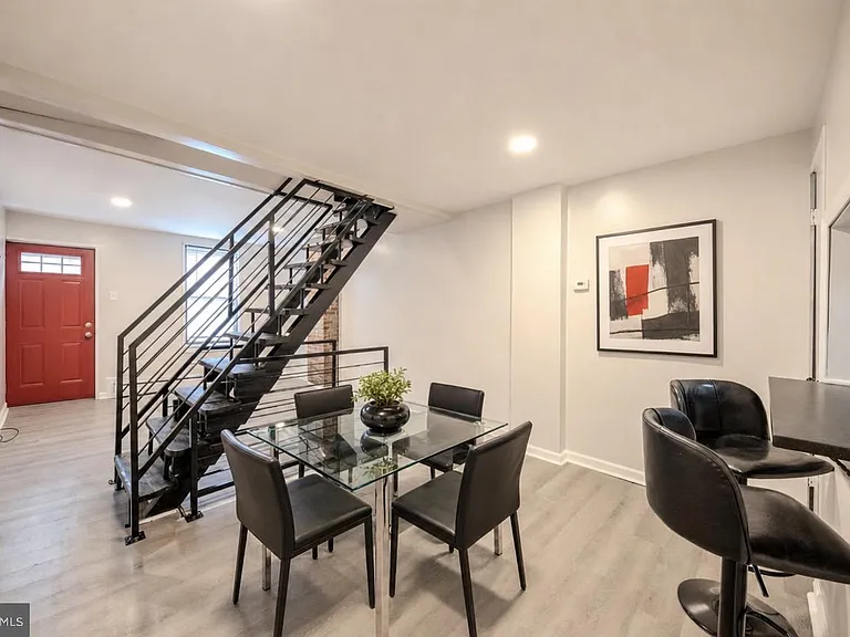 2924 Salmon St — Photo 16