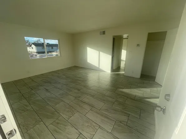 38509 5th St E, Palmdale, CA