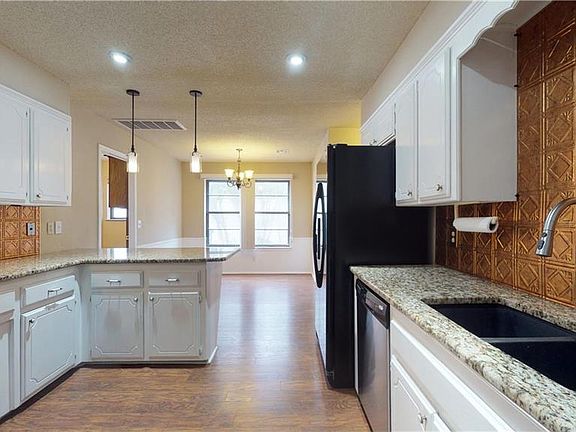3rd image of 4217 Windsong Way
