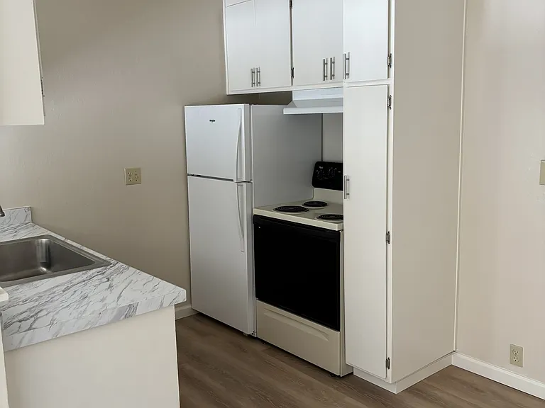 1156 San Benito St #20 — Photo 6