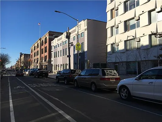 Rented by Avenue Sotheby's International Realty | media 23