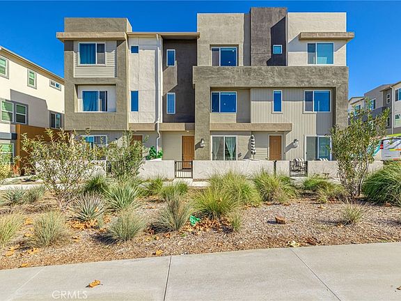 2nd image of 27555 Sanctuary Ct