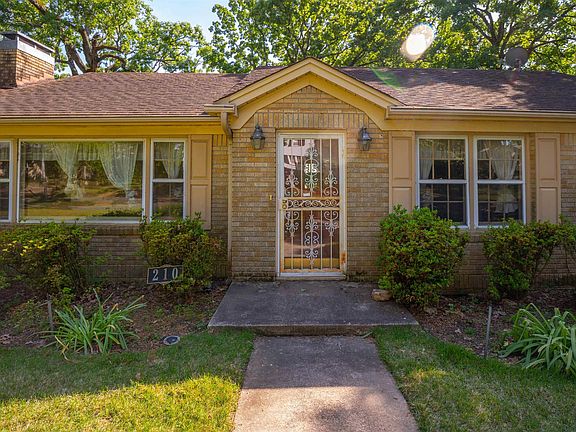 4th image of 210 Dooley Rd
