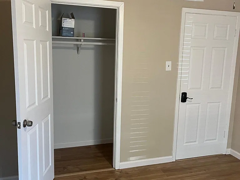 1st room
