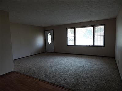 2nd image of 110 Bartlett Dr