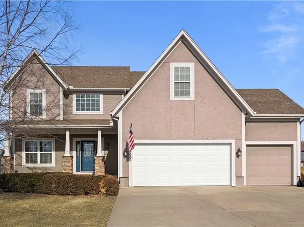 600 E Mockingbird St, Gardner, KS 66030