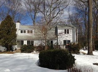 8 Lands End Way, Ashland, MA 01721