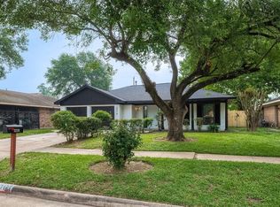 12214 Clear River Dr, Houston, TX 77050