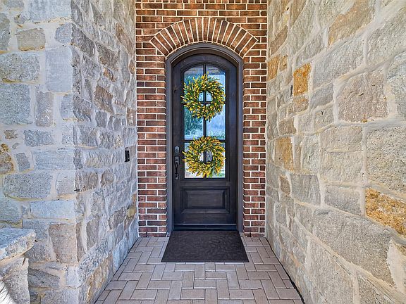 4th image of 5106 Indian Pine Ln