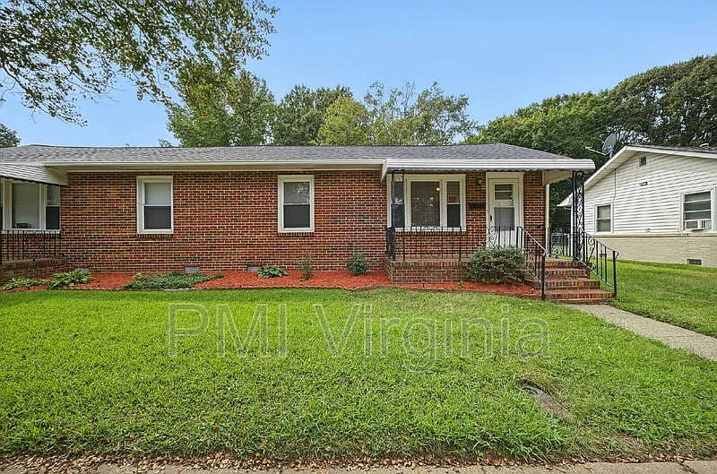 2 bed, 1.0 bath, 720 sqft, $1,095 — Photo 1