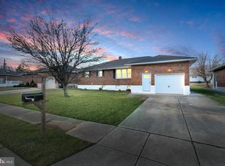 10 Sonia Ct, Wilmington, DE 19810