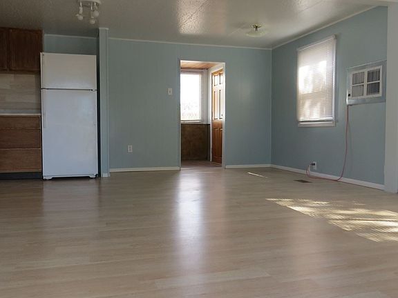 4th image of 620 Edna Ln