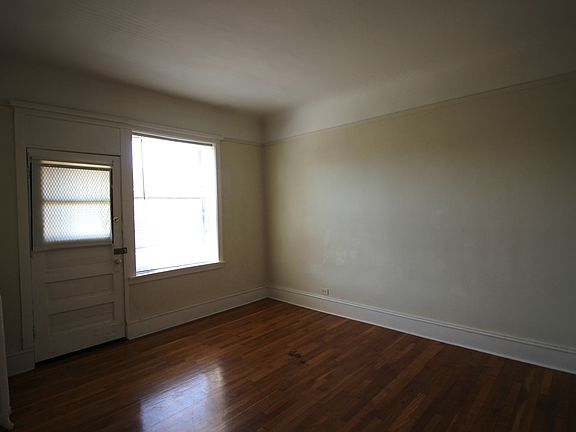 2nd image of 838 Sherman Ave APT 17