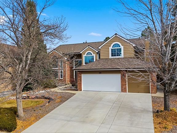 3rd image of 8966 Green Meadows Court