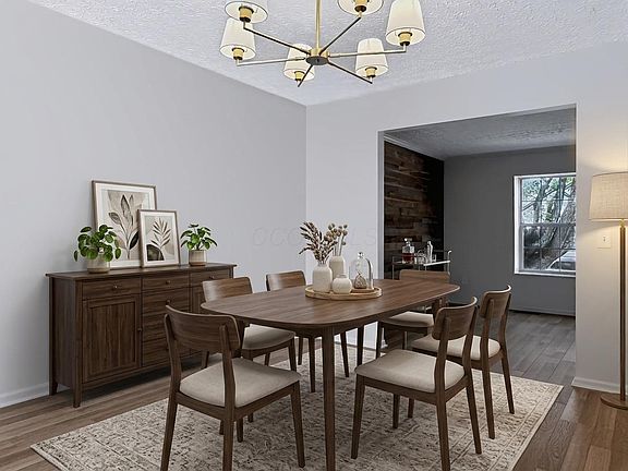 4th image of 583 Mulberry Way S