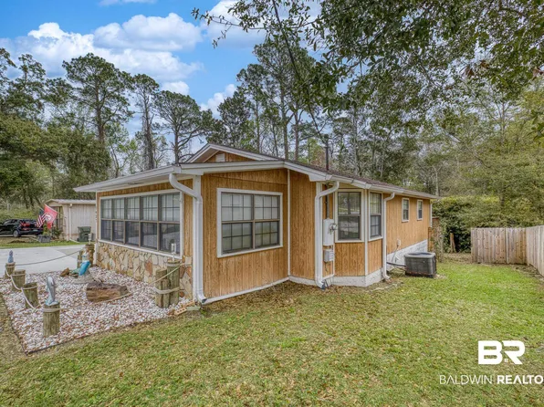 1437 Rio Cir, Lillian, AL 36549