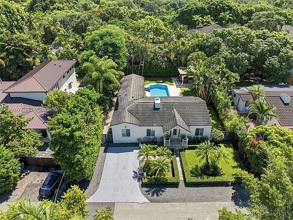 2nd image of 7215 SW 54th Ct