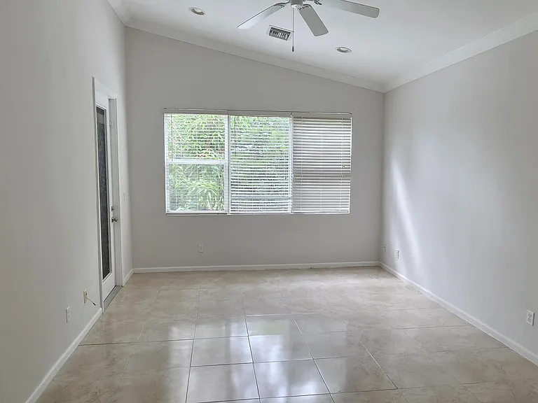 2264 SW Newport Isles Blvd — Photo 9