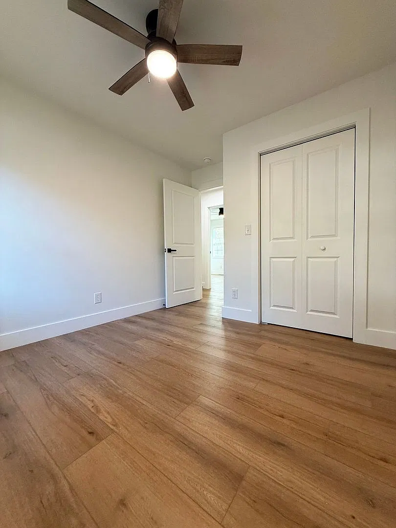 125 Guest Dr, Marietta SC — Photo 2