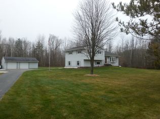 2575 Seidlers Rd, Midland, MI 48642